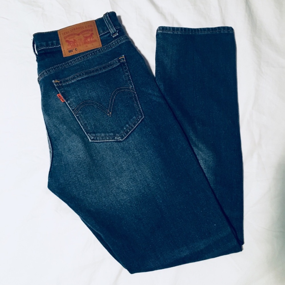 LEVI’s jeans